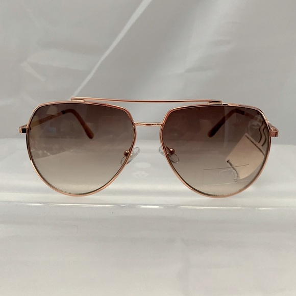 (NWT) Oscar de la Renta aviator style sunglasses main image 6